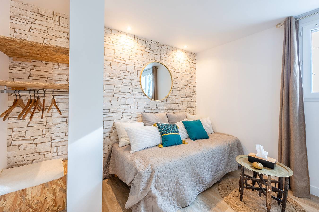 Habitación de huéspedes 'Arum a 6 min de Puy du Fou' con jardín compartido y Wi-Fi in Sèvremont, Fontenay-le-Comte