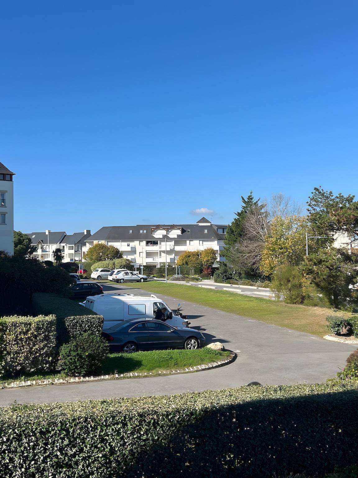 Apartamento entero, Apartamento “Arzon” con terraza, piscina compartida y jardín común in Kerjouanno, Arzon