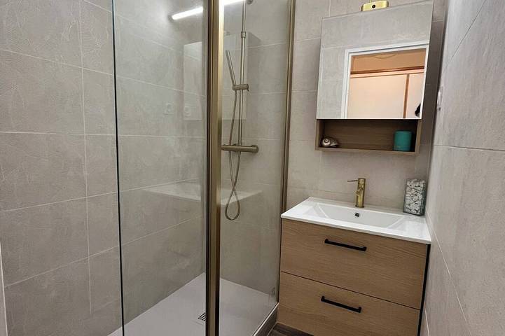 Gîte pour 4 personnes, avec piscine dans Gare Du Dramont - 4