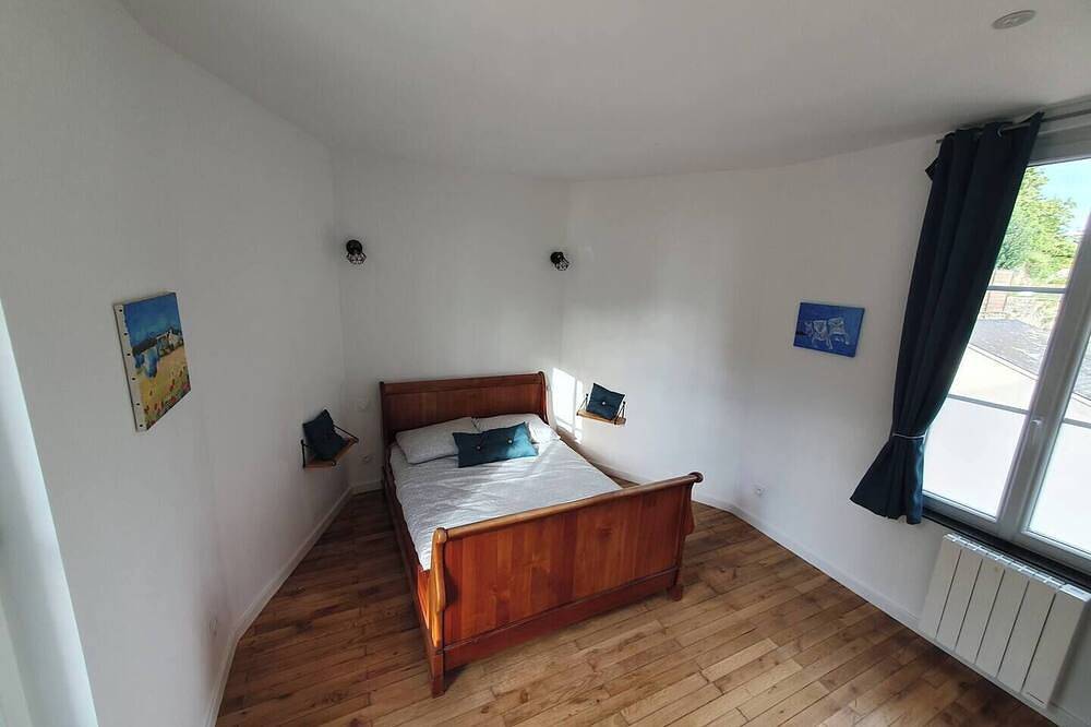 Appartement entier, Appartement centre ville avec 200 m2 de terrain in Château-Gontier-sur-Mayenne, Mayenne