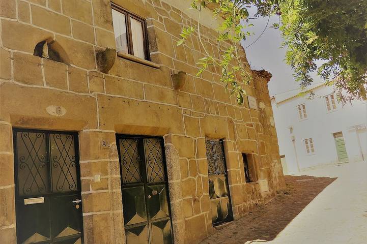 Location de vacances pour 4 personnes, avec terrasse dans Pinhel