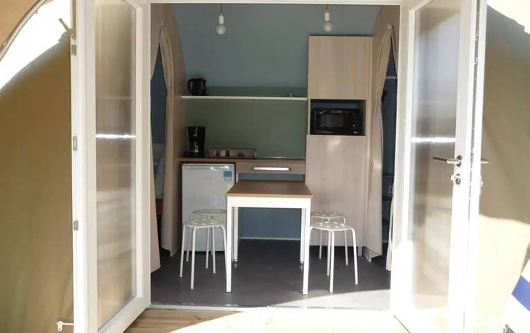 Mobil home pour 4 personnes, avec bassin pour enfant à Antonne-et-Trigonant - 3