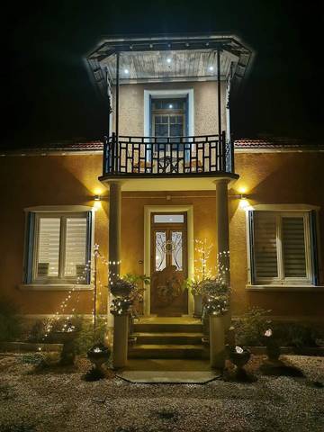 Cottage pour 2 personnes, avec jardin, animaux acceptés à Saint-Genix-sur-Guiers