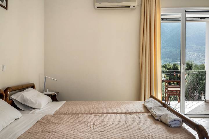 Entire studio, Studio Apartment Daratos studio 2 with Sea View, Shared Garden & Wi-Fi in Sami, Kefalonia