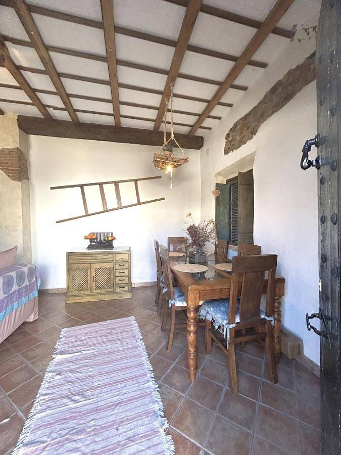 Location de vacances pour 23 personnes, avec vue ainsi que balcon et piscine dans El Colmenar - 4