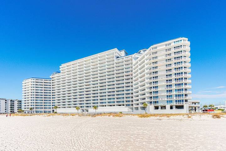 Vacation apartment for 4 people, with balcony and hot tub as well as pool and sauna in Alabama