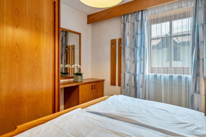 Ganze Wohnung, 'Taufner Apartment B 104' mit Bergblick, Garten und Wlan in Partschins, Texelgruppe