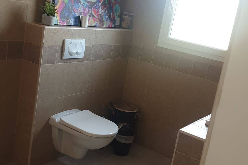 Room for rent in Porto-Vecchio, Arrondissement de Sartène