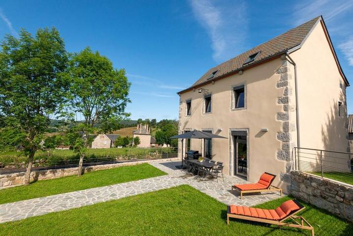 Location de vacances pour 8 personnes, avec Terrasse et Jardin dans La Chaldette