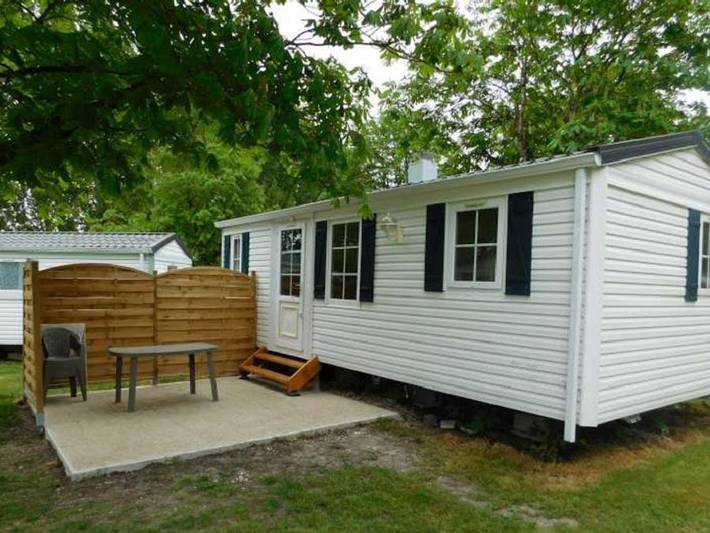 Mobil home pour 4 personnes, avec bassin pour enfant à Chémery - 3