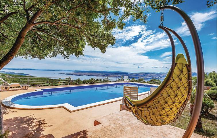 Charmante 169 m² große Wohnung mit Pool, WLAN und nur 1 km von der Küste entfernt in Jablanac, Naturpark Velebit