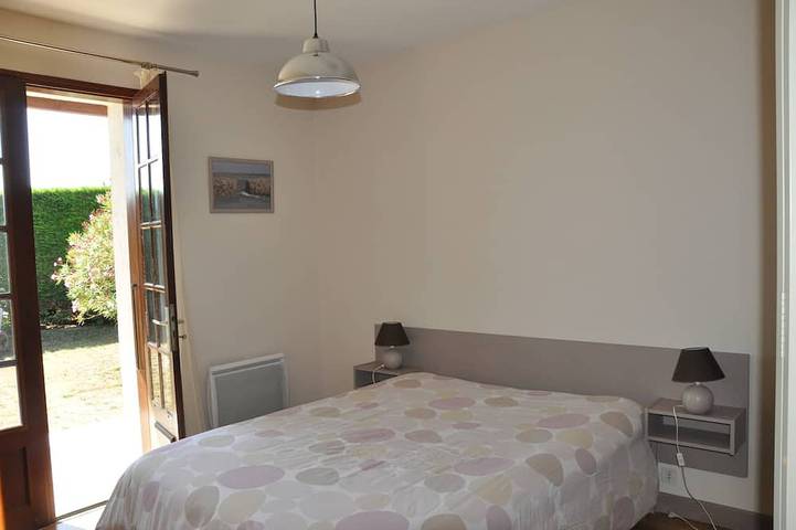 Promoción: Casa 6 pers, terreno cerrado 600m2, 400m playa, mar y tiendas. in Saint-Denis-d'Oléron, Côte de Beauté
