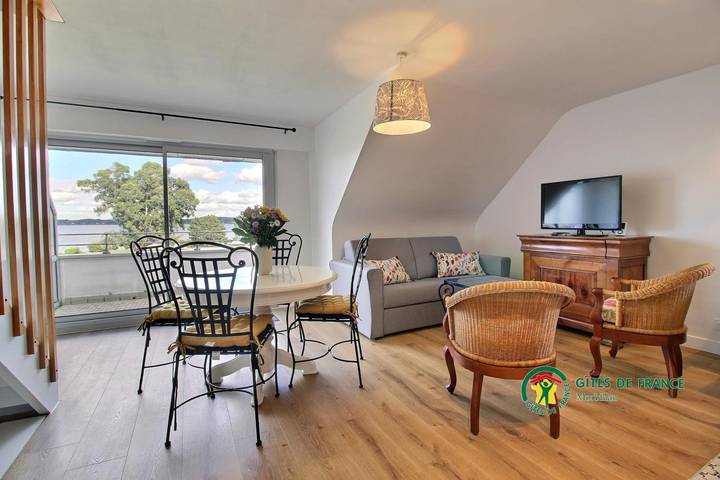 Gîte pour 4 personnes, avec terrasse à Locmariaquer - 2