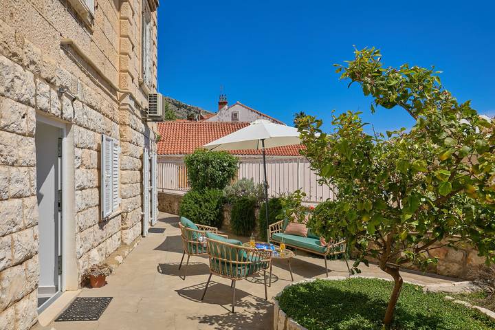 Ganze Wohnung, Ferienwohnung für 4 Personen mit Terrasse in Dubrovnik, Grad Dubrovnik