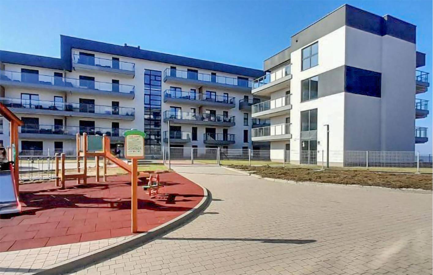 Cały apartament wypoczynkowy, Apartament wakacyjny dla 4 osób z taras in Dziwnów, Baltic Sea Pomerania