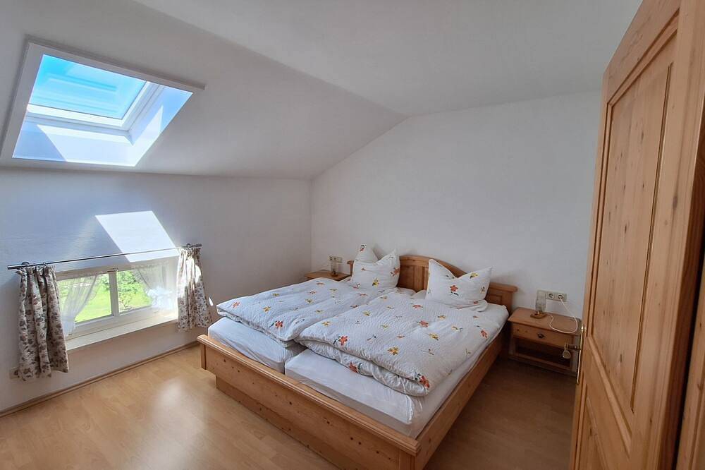 Ganze Wohnung, Ferienwohnung 2 für 2-3 Personen, 45 qm, mit Balkon in Bernau am Chiemsee, Chiemsee