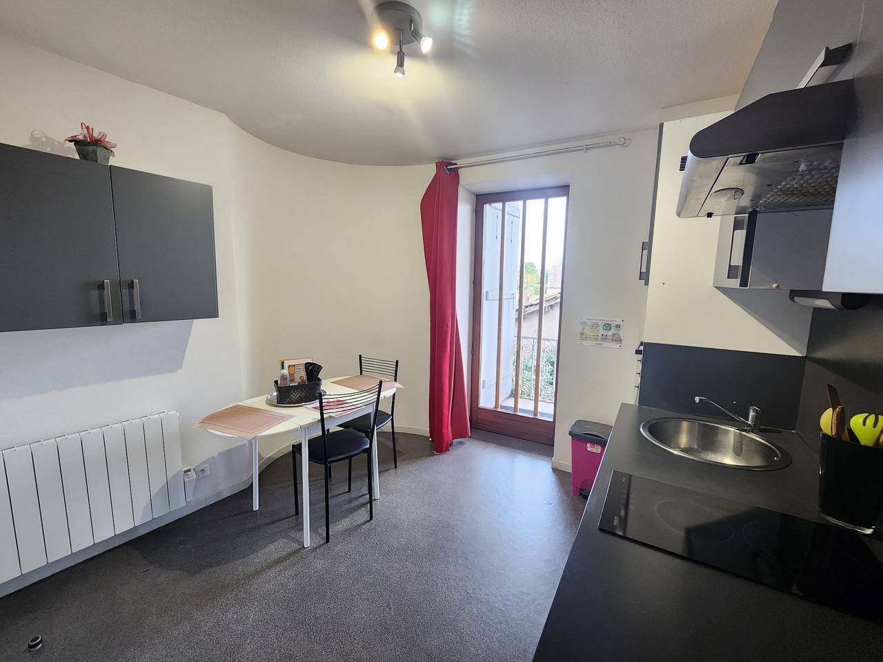 Apartamento entero, Apartamento céntrico, mascotas Ok in Luxeuil-les-Bains, Alto Saona