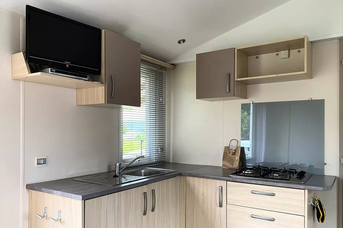 Wohnwagen für 4 Personen mit Pool in Orsingen-Nenzingen, Landkreis Konstanz