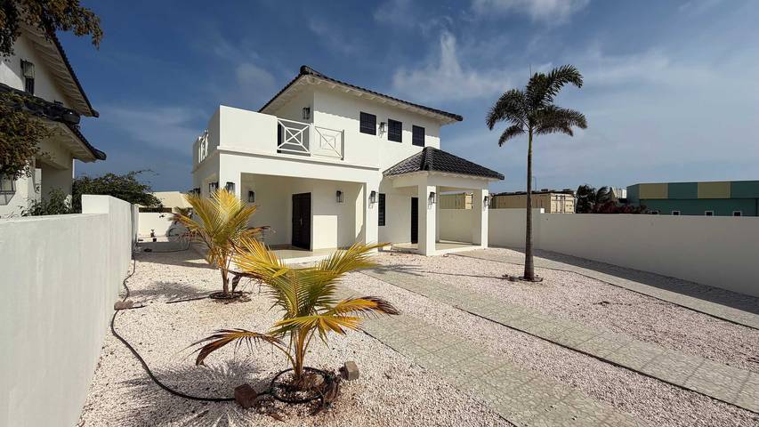 Villa pour 4 personnes, avec piscine et jardin - 1
