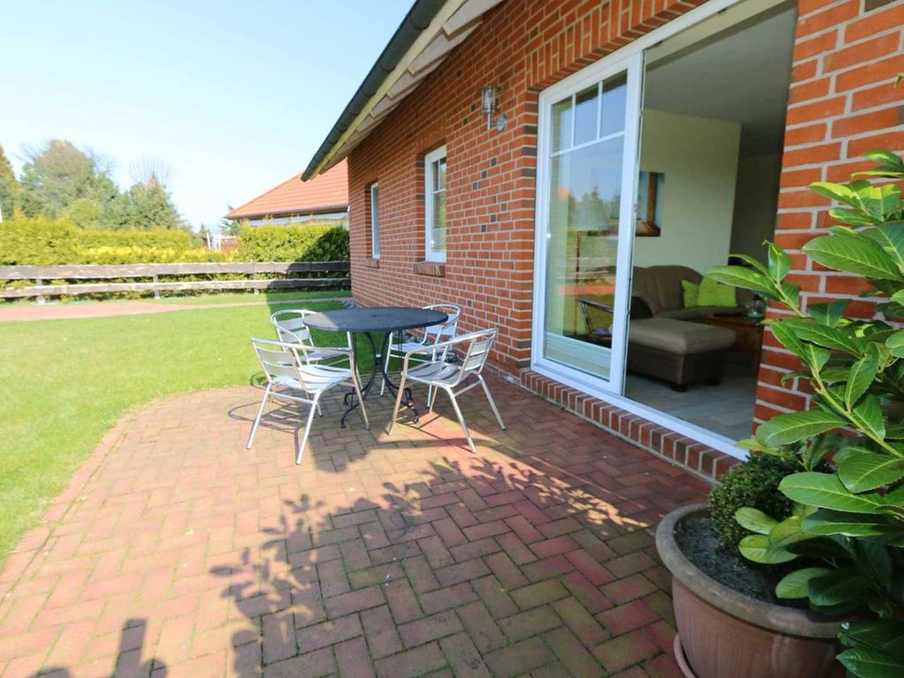 Ganze Ferienwohnung, Haus am Deich - Feriendomizil mit Terrasse - Feriendomizil mit Terrasse in Selliner See, Baabe