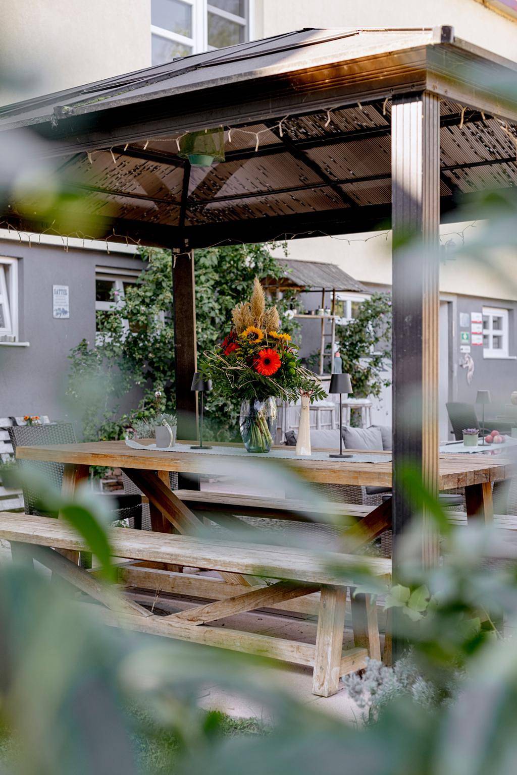 Ganze Ferienwohnung, Hippo-Campus - Urlaub am Pferdehof - Ranchzimmer mit Ausziehcouch in Bezirk Bruck an der Leitha