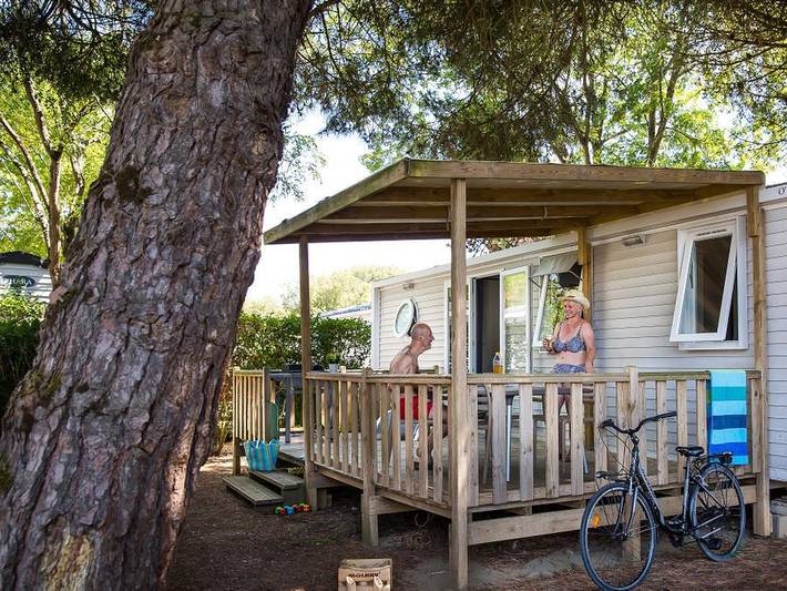 Mobil home pour 6 personnes, avec sauna et bassin pour enfant dans Plage De L Arnerault La Flotte - 2