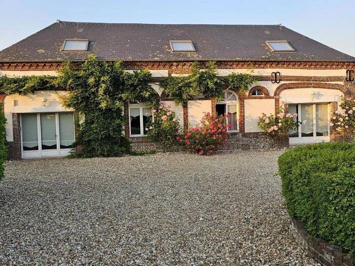 Location de vacances pour 9 personnes, avec Terrasse et Jardin à Ypreville-Biville