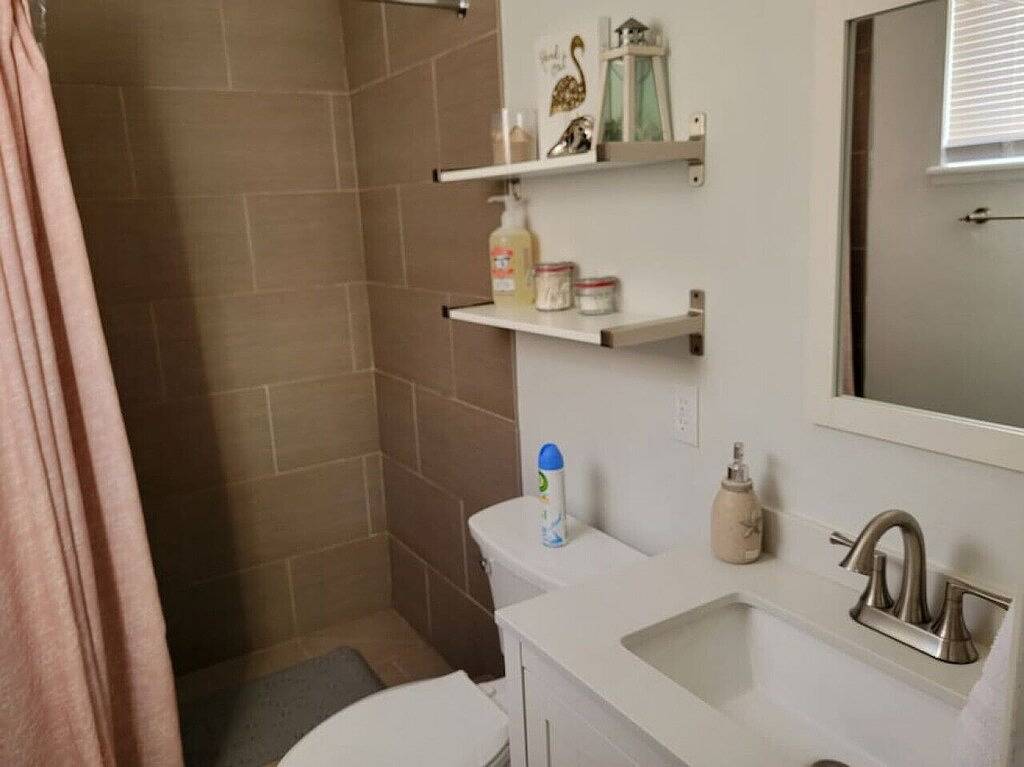 Ganze Wohnung, Stylish & Spacious Studio Suite – Minutes from the Strip! in Paradise, Nevada