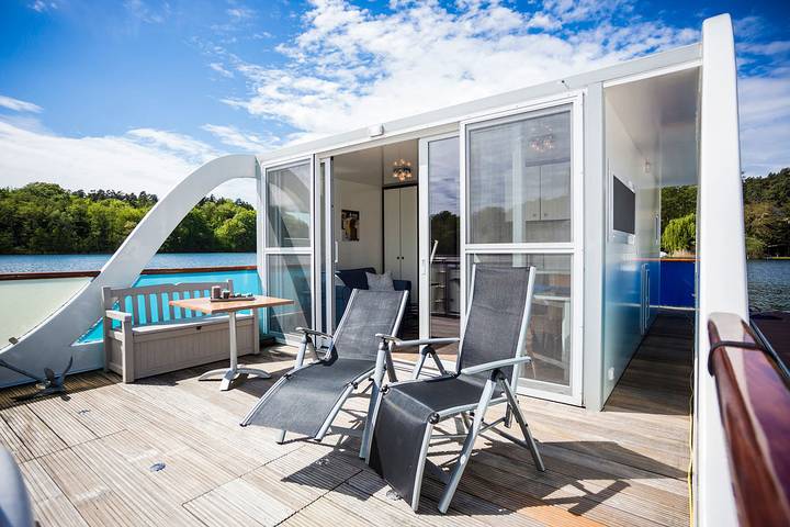 Hausboot für 2 Personen, mit Terrasse, mit Haustier in Mecklenburg-Vorpommern - 2