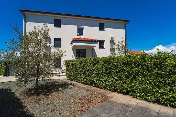 Ganze Wohnung, Apartment Buby mit Meerblick in Malinska-Dubašnica, Krk