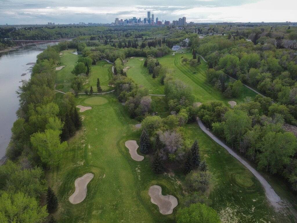 Historical Highlands Beautiful Modern Home in Edmonton, Alberta