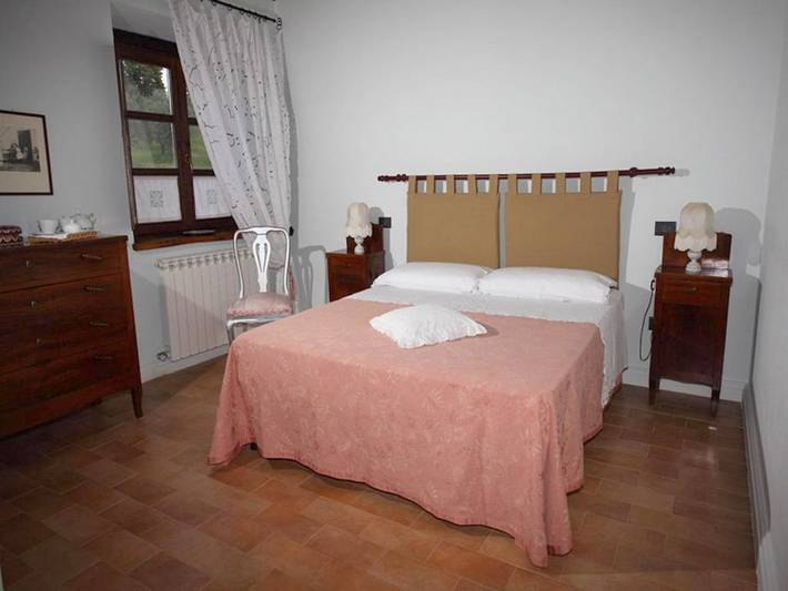 Hôtel pour 3 personnes, avec jacuzzi et jardin à Gualdo Tadino - 4