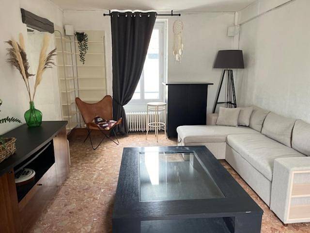 Gîte pour 8 personnes, avec jardin et vue à Claye-Souilly - 2