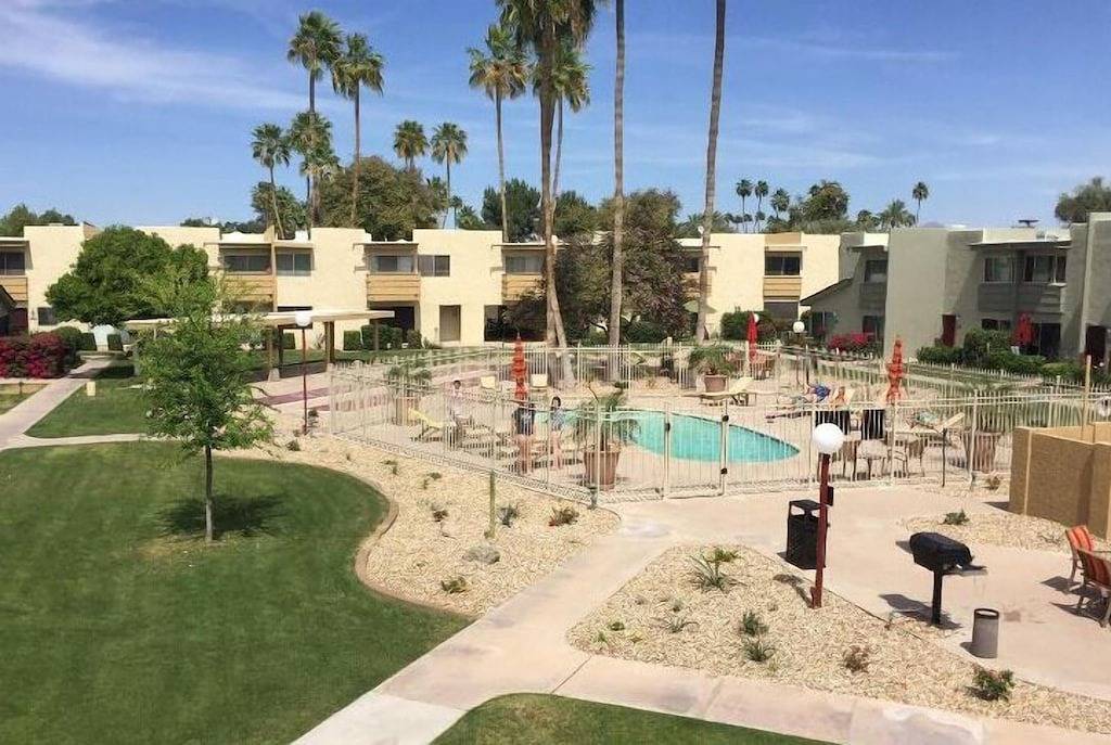 Ganze Wohnung, Old Town Scottsdale|Stylish New Condo| Heated Pool in Camelback Mountain, Scottsdale