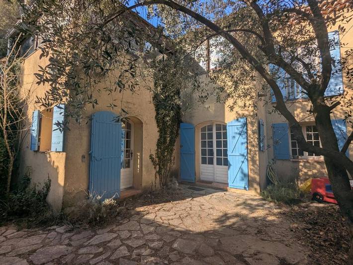 Appartement de vacances pour 6 personnes, avec Terrasse et Jardin