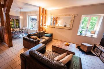 Gîte pour 8 personnes, avec vue et jardin à Maslives