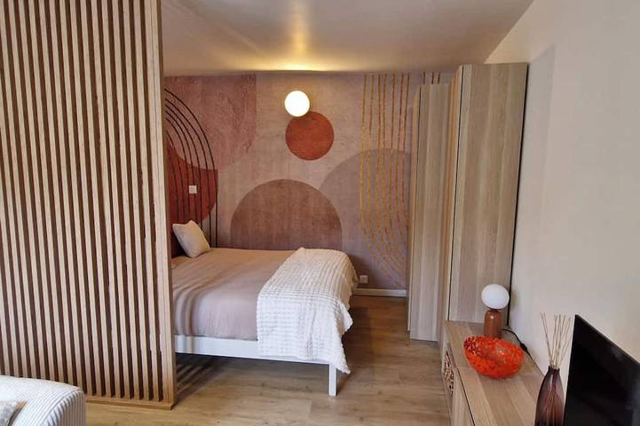 Apartamento entero, Cosy, quiet studio in the historic center of Senlis in Senlis, Río Oise