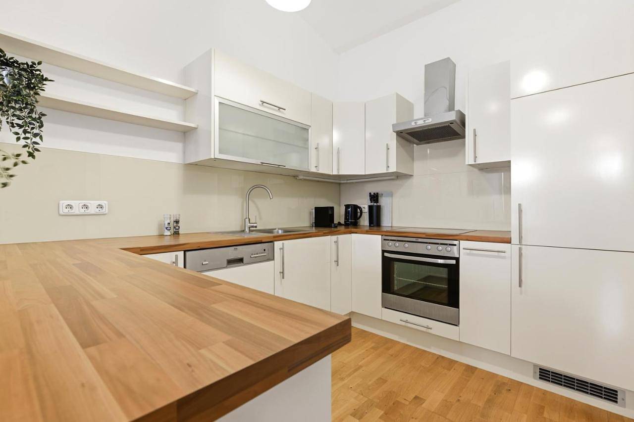 Geheel appartement, Alpena Homes, Zentrum, sehr geräumig, Küche in Linz, Linz - Wels