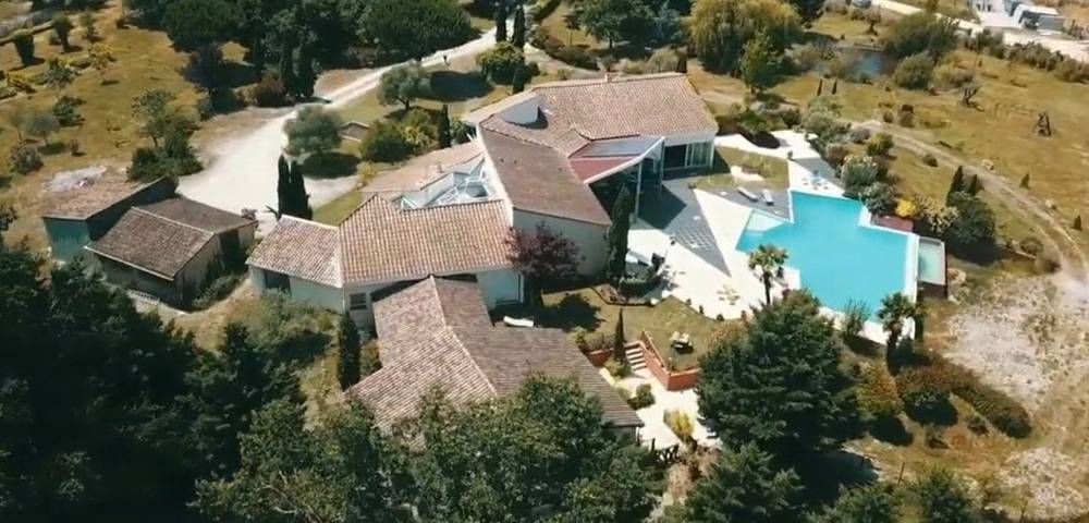 Chambre d’hôte pour 2 personnes, avec jardin et piscine, animaux acceptés