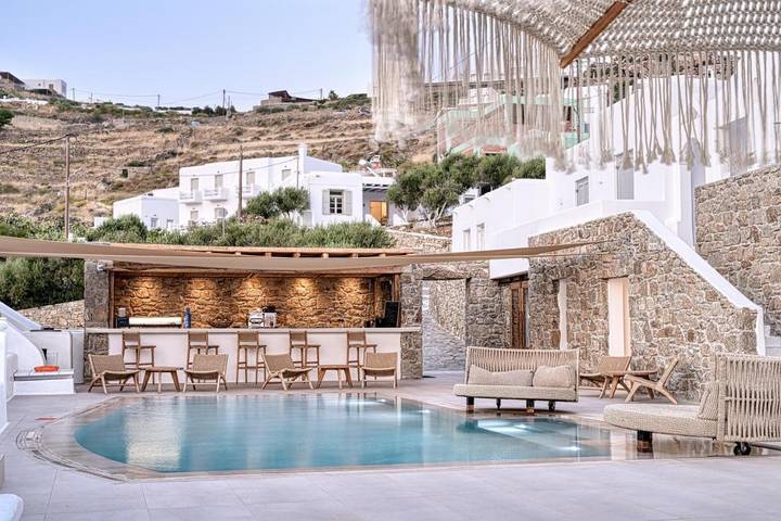 Appart’hôtel, avec Terrasse ainsi que Jardin et Piscine