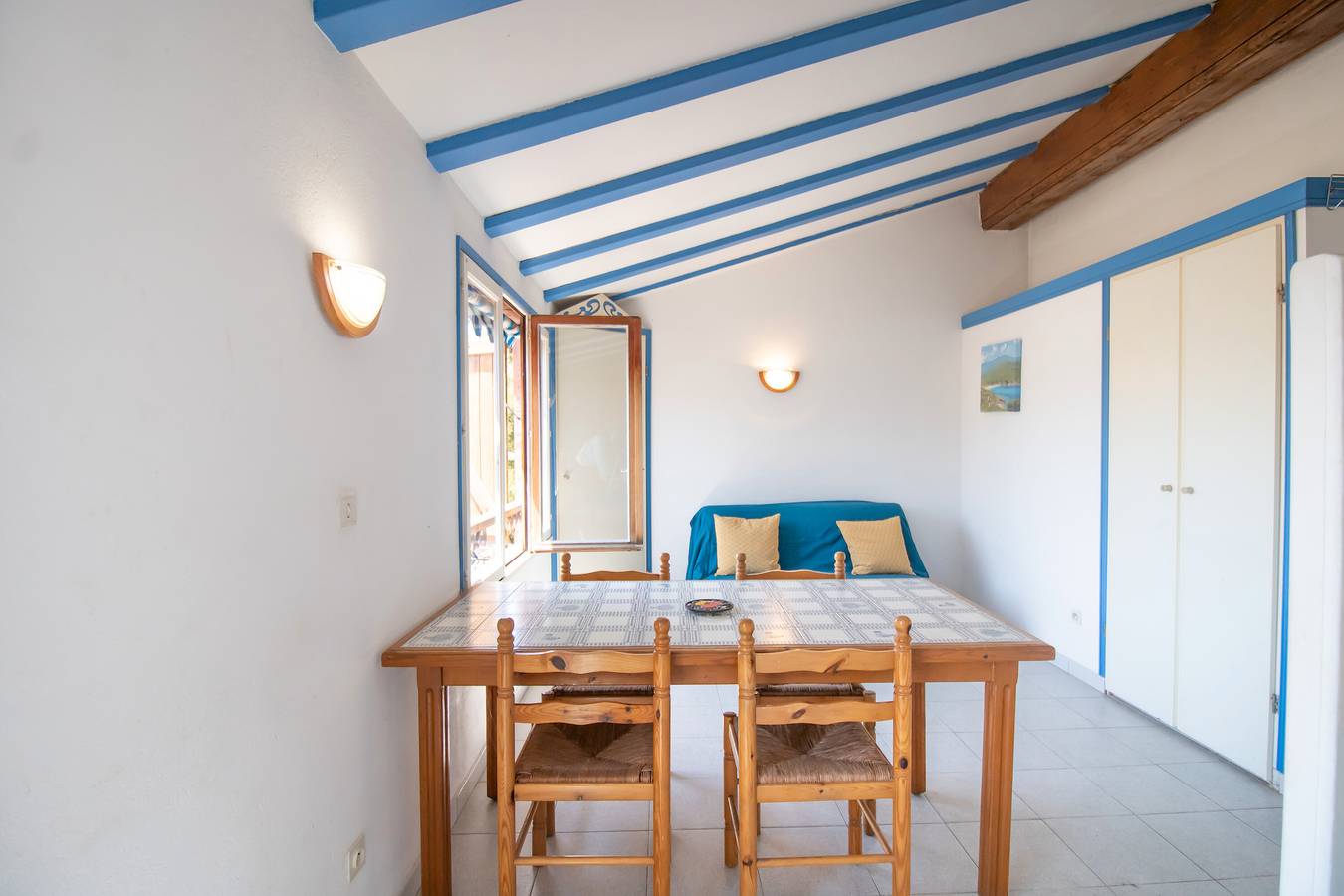 Entire apartment, Holiday Apartment "T3 Zini" with Sea View, 2 Private Terraces & A/C in Appietto, Ajaccio region