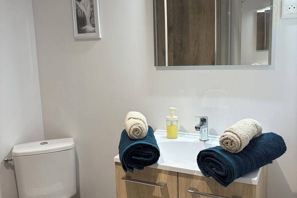 Apartamento entero, Le studio Louana: ideal short stay/co-working/Day use/love rooms in Aubusson, Región de Aubusson
