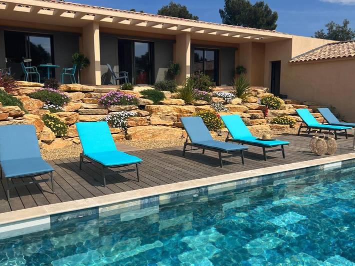 Chambre d’hôte pour 2 personnes, avec piscine ainsi que vue et jardin dans le Var - 2