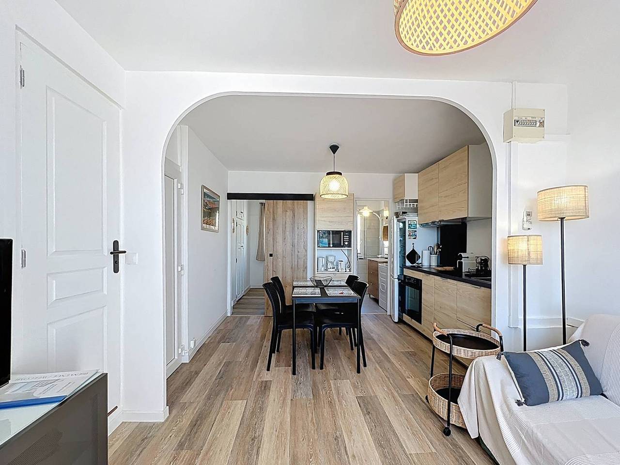 Appartement entier, Appartement en Bord de Mer avec Climatisation in Les Lecques, Saint-Cyr-sur-Mer