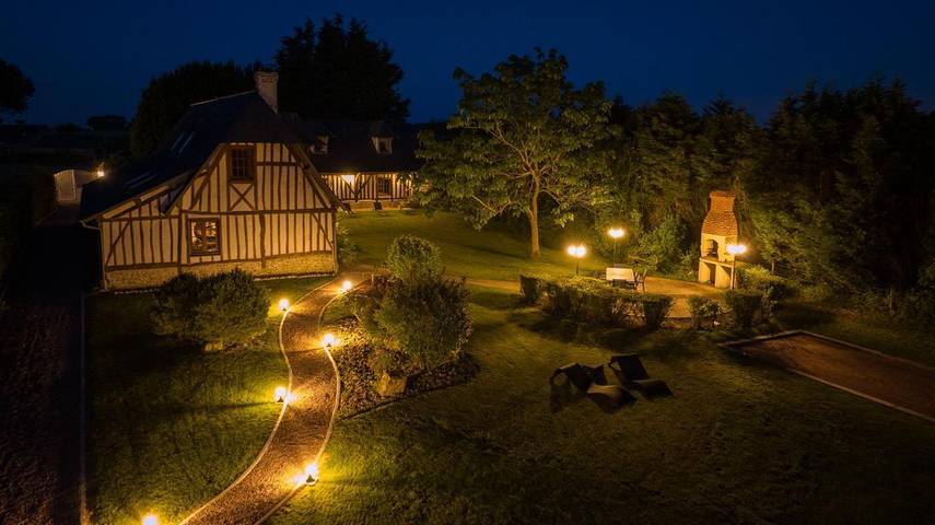 Gîte pour 10 personnes, avec Terrasse et Jardin à Sainte-Marie-au-Bosc