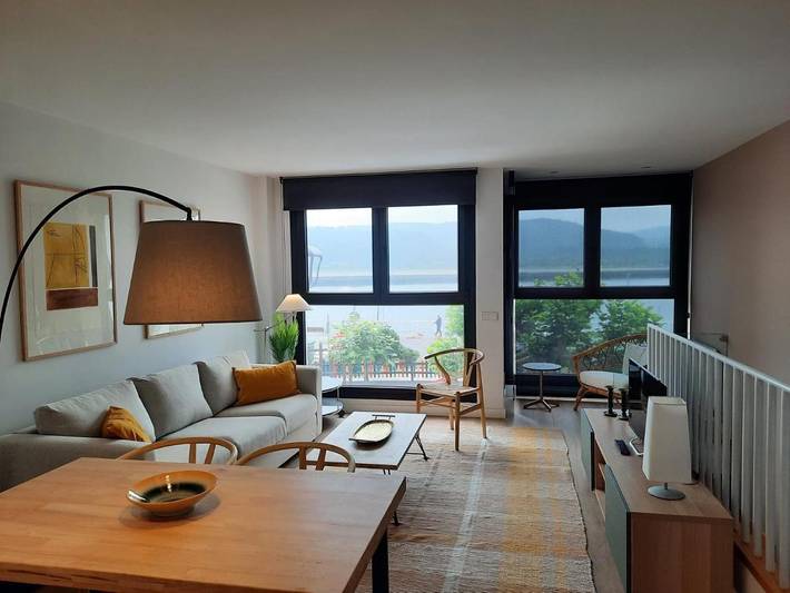 Apartamento para 6 personas, con terraza y vistas en Muros de Nalón