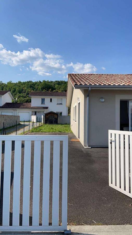 Location de vacances pour 5 personnes, avec jardin ainsi que vue et terrasse à Bouliac - 2