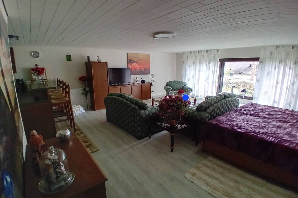 Ganze Wohnung, Eifel wunderlich!!! Ferienanlage.Schöne Aussicht, nähe Nürburgring, Wasserfall in Üxheim, Vulkaneifel