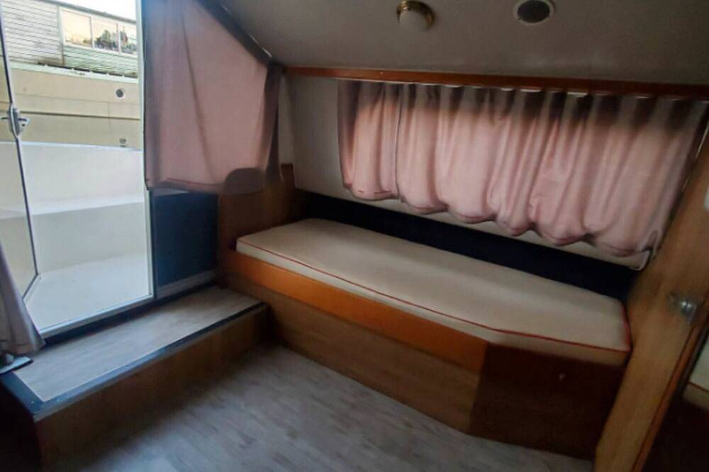 Boat 'Odyssey Croisieres' with Lake View and Air Conditioning in Bellegarde, Nimes region