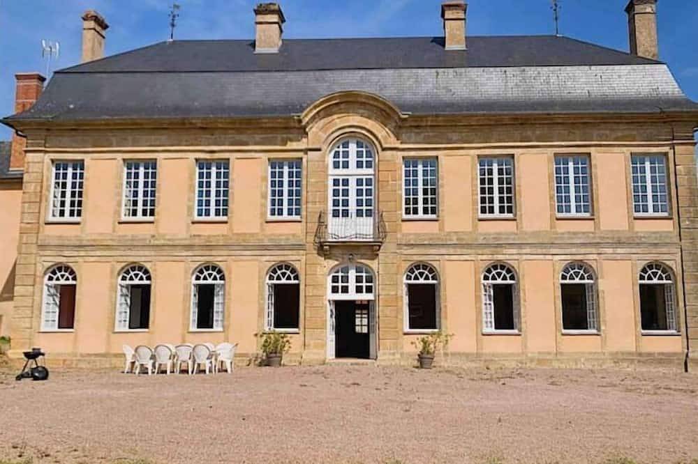 Séjour en famille ou entre amis dans le vézelien in Domecy-sur-le-Vault, Parc naturel régional du Morvan